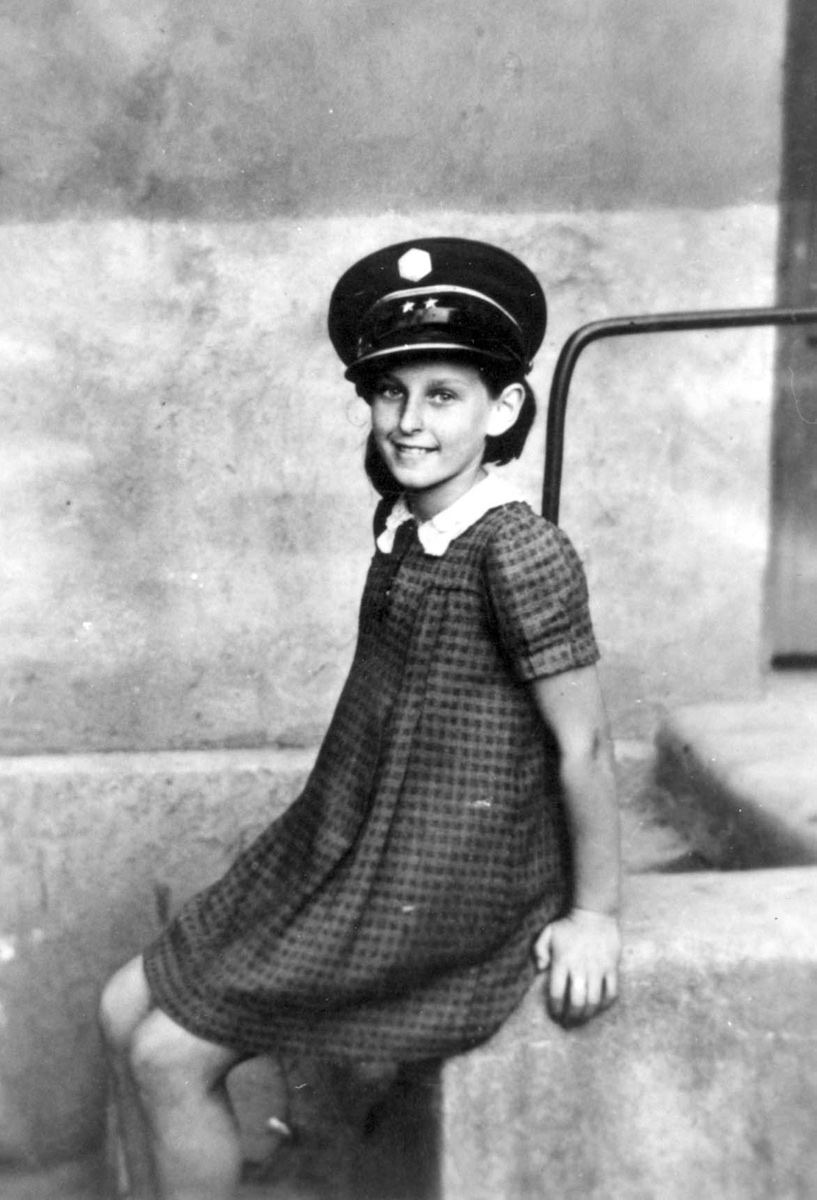 Esther Wilhelm in the Radomsko ghetto, Poland, 1941