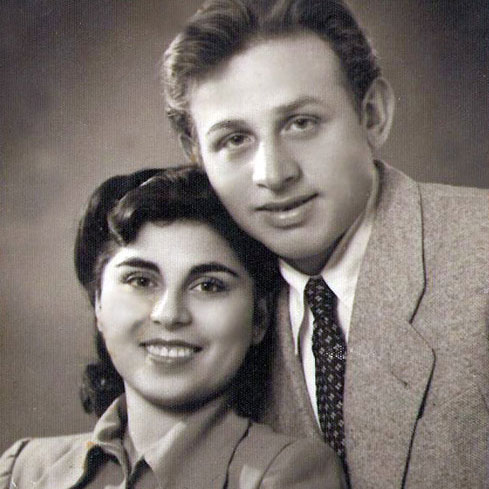 Yehuda and Chaya Szternfeld