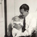 Heinz Lichtwitz im Alter von 3 Monaten mit seinem Vater Max