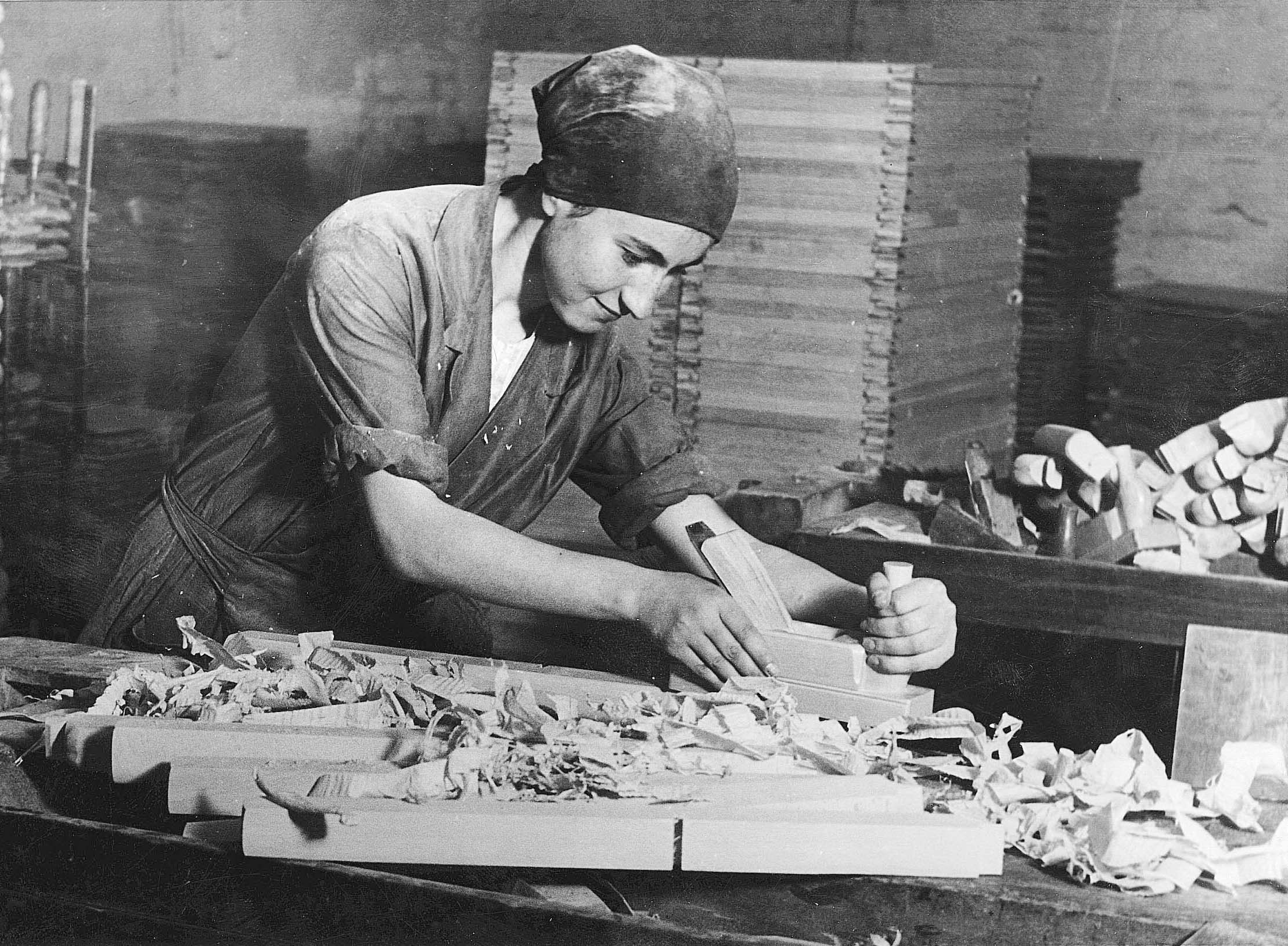 A DP camp resident working in carpentry – Stettin, Germany