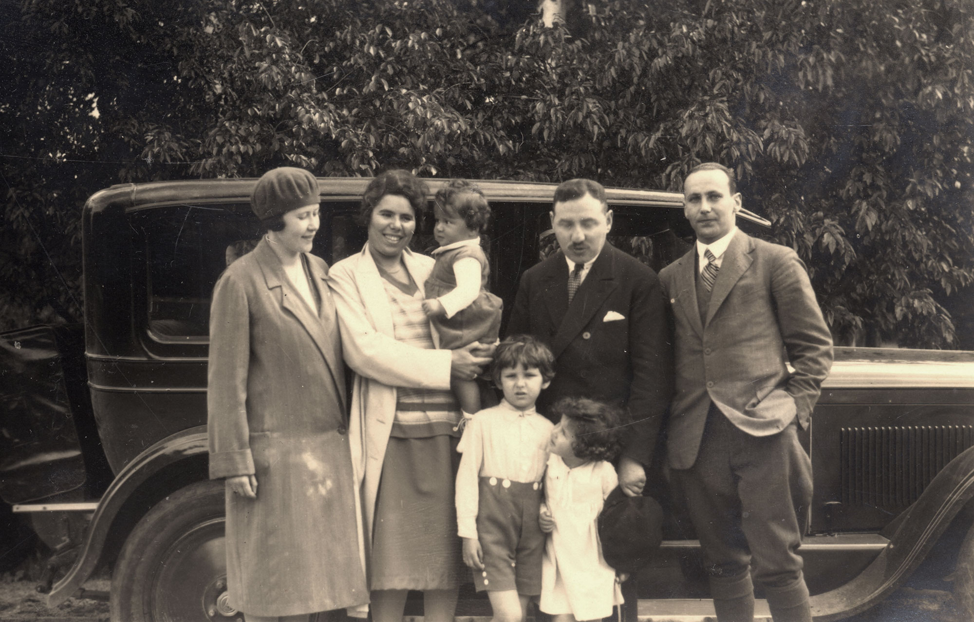 The Goldschmidt family. Yad Vashem Photo Archive 9135/5