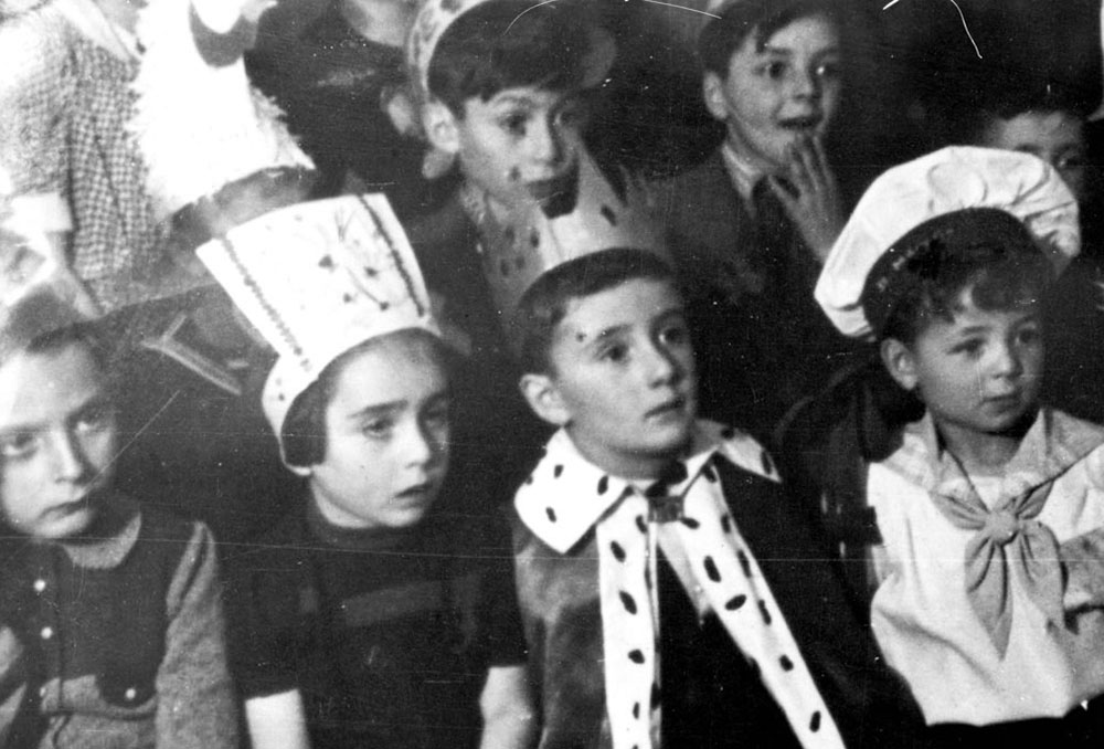 חג הפורים במקומות שונים - לפני השואה, בתקופת השואה ולאחריה
