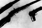 כלי נשק שנמצאו בחורבות גטו ורשה