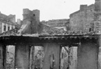 בניין הרוס בגטו ורשה, 1943