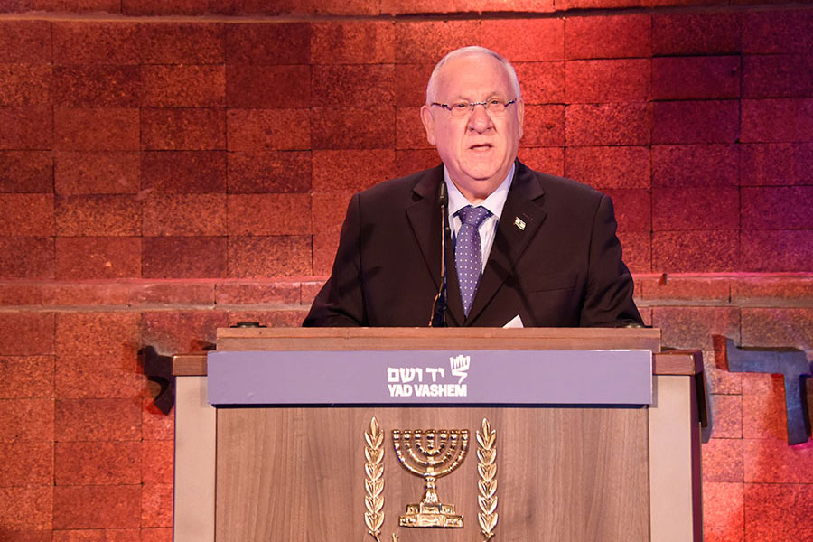 El Presidente de Israel Reuven Rivlin durante su discurso en la ceremonia oficial de apertura del Día del Recuerdo del Holocausto y el Heroísmo