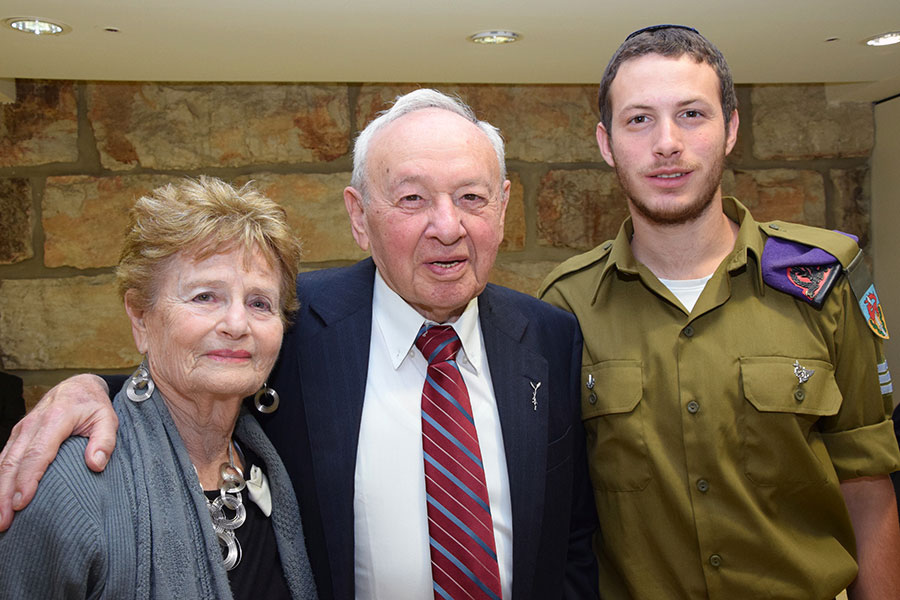 Mirando el pasado - Conmemorando Yom Hashoá en Yad Vashem