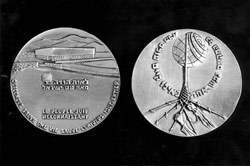 La medalla otorgada a los Justos.
Yad Vashem, Jerusalén