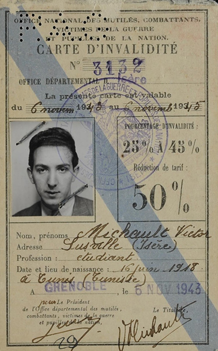 Faux papiers d'identité au nom de Victor Michault, étudiant né en Tunisie en 1918 et résidant à Susville