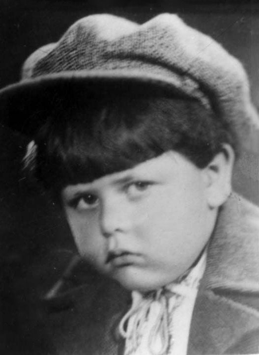 דוד רזניק נולד בקייב שבאוקראינה ב-1934 ונרצח בספטמבר 1941 בבאבי יאר.