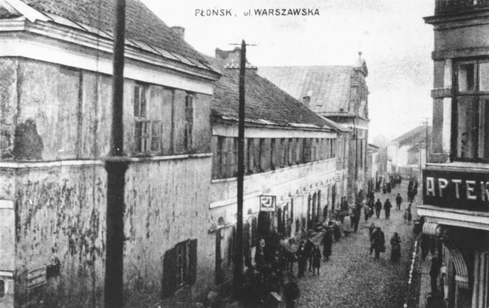 רחוב ורשה בפלונסק, 1914
