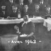 סדר פסח במחנה בון לה רולאנד, י"ד בניסן תש"ב, 1 באפריל 1942. בין המצולמים, דוד פסטל