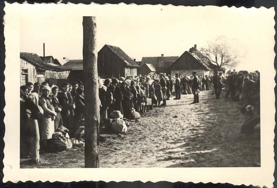 Poland ,Brest Litowsk, איסוף היהודים מהעיירה.