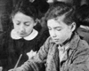 Каунас, Литва, 1943. Еврейские девочки на уроке в гетто.