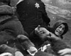 Лодзь, Польша, 1942. Депортация пожилых людей и больных из гетто в лагерь уничтожения Хелмно.