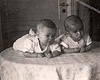 Берген-Бельзен, Германия. Первые близнецы, рожденные в лагере для перемещенных лиц.