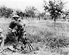 Италия, 1945. Солдаты Еврейской Бригады стреляют из миномета.