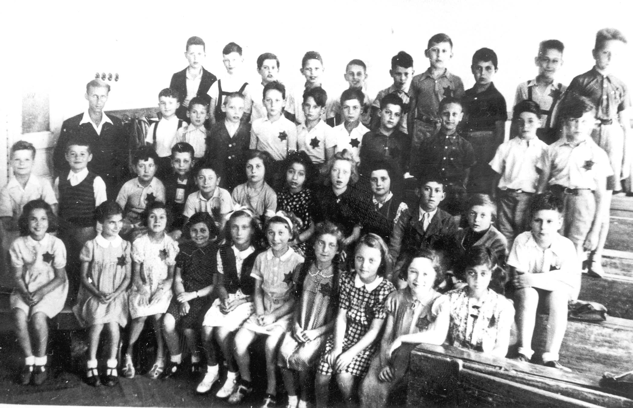 Ученики еврейской школы в оккупированной Праге, Чехия